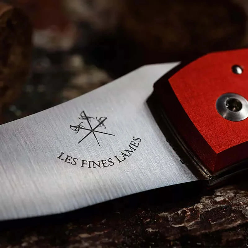 les-fines-lames-le-petit-anodized-zigarrenschneider-rot image 5