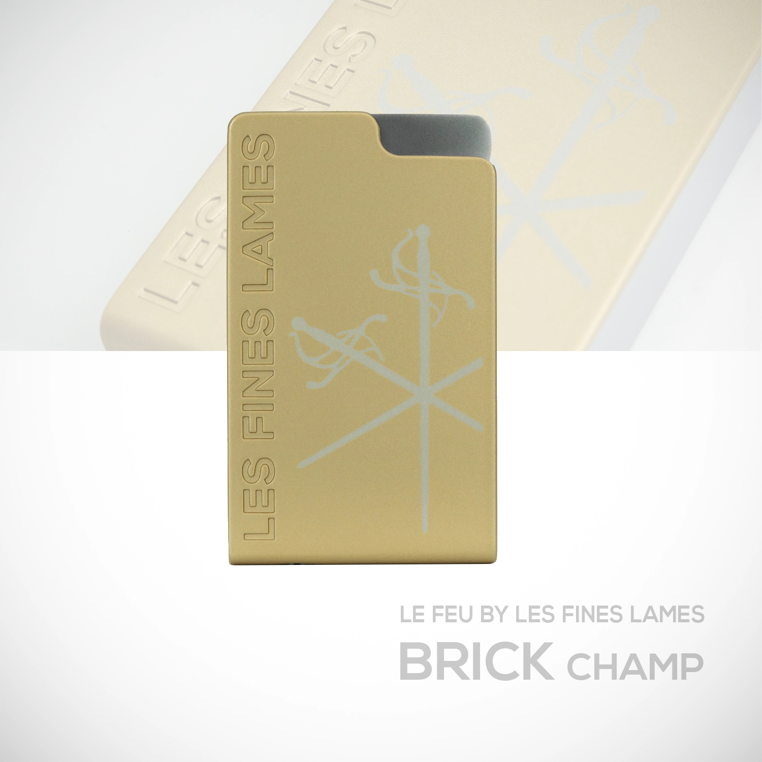 les-fines-lames-le-feu-brick-sturmfeuerzeug-champ-jetflamme image 1