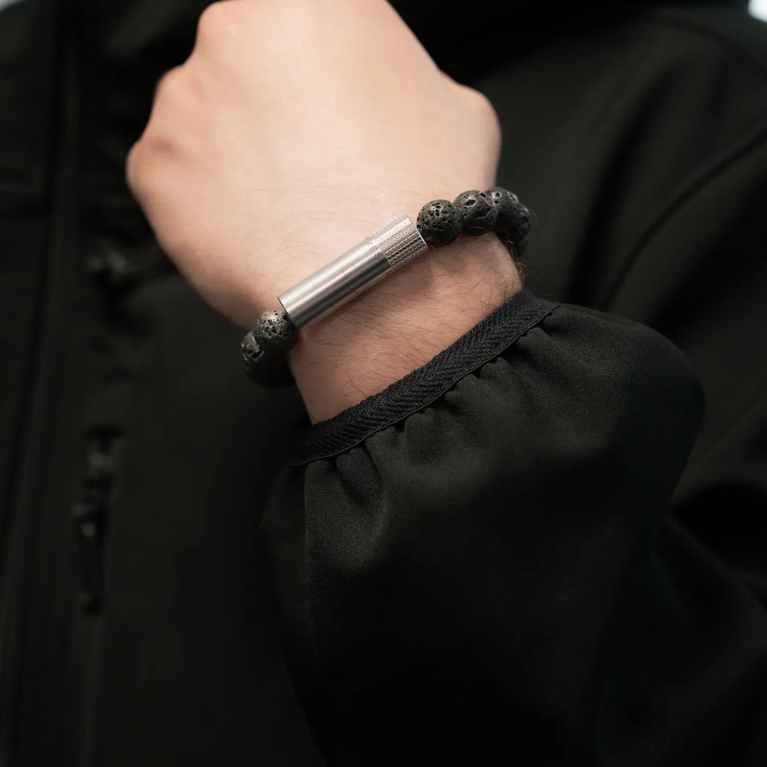 les-fines-lames-punch-bracelet-zigarren-punch-lava-elastic image 4
