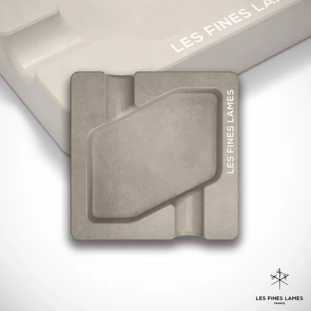 les-fines-lames-dyad-zigarrenaschenbecher-coyote-tan-beton image 1