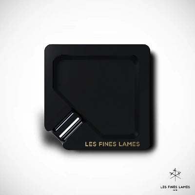 les-fines-lames-monad-aschenbecher-obsidian-schwarz-aluminium image 2