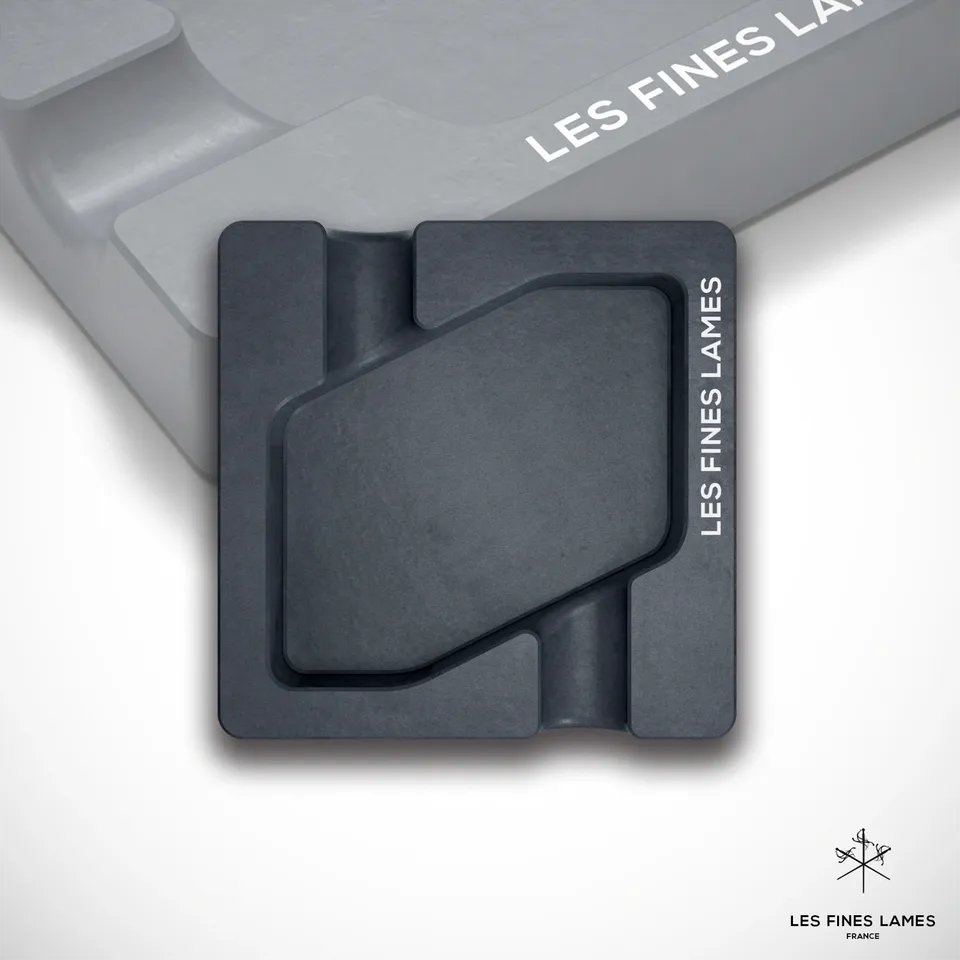 les-fines-lames-dyad-zigarrenaschenbecher-beton-midnight image 1