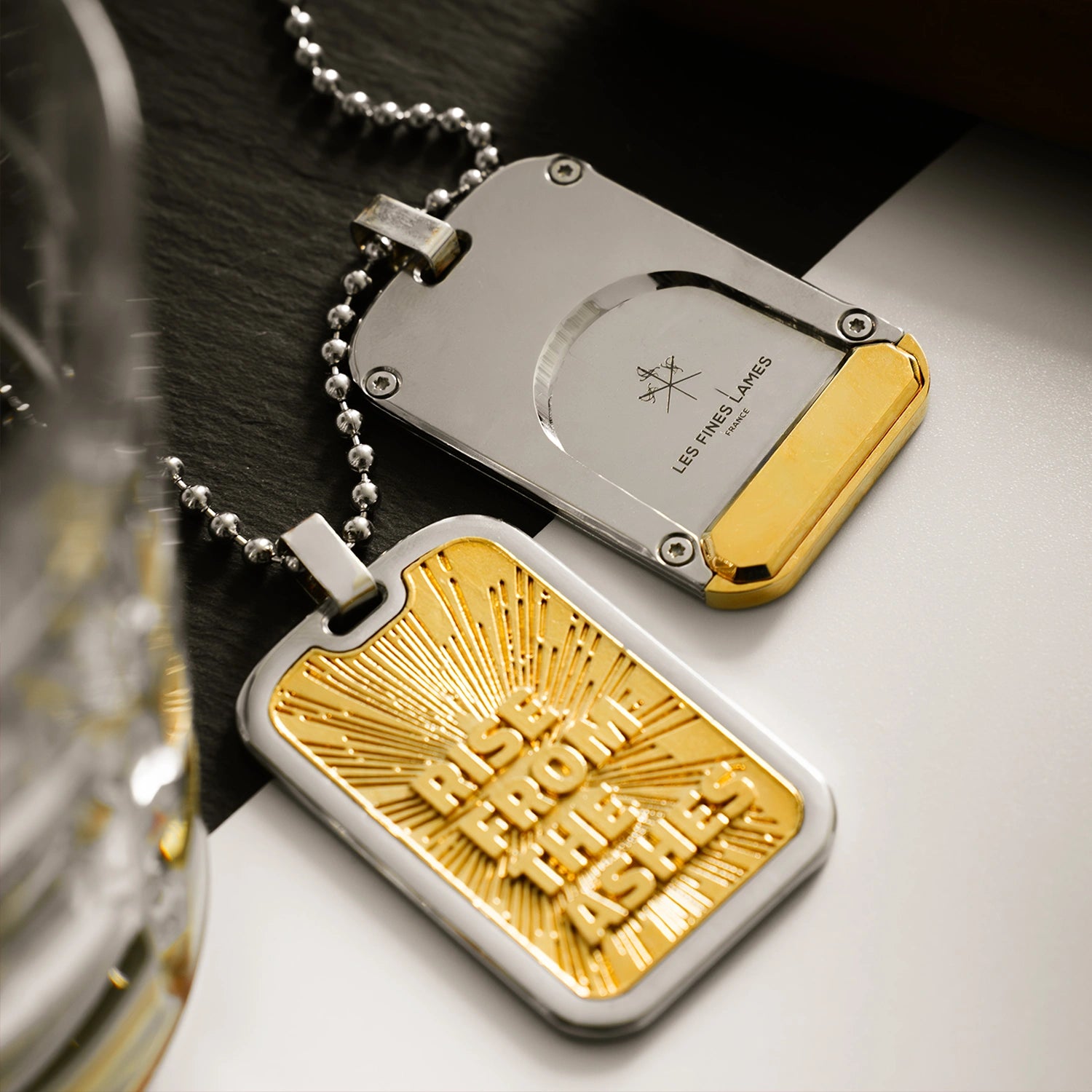 les-fines-lames-le-tag-t100-zigarrenschneider-rise-gold-doppelklinge image 3